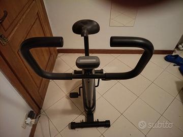 Cyclette Essential 03