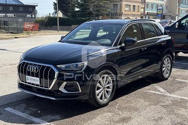 AUDI Q3 35 TDI S tronic Business Advanced