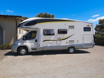 Camper maxGavone tre matrimonali PLA 736