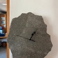 Orologio da parete in pietra naturale