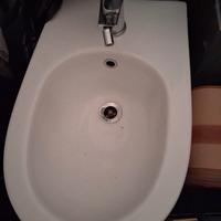 Bidet con miscelatore