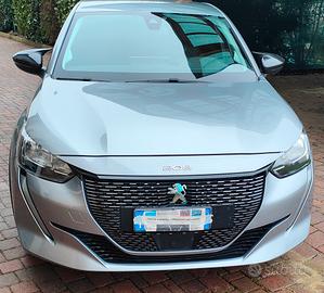 Peugeot e208