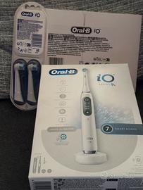 Oral-B iO Series 9s White + 10 Testine  - NUOVO