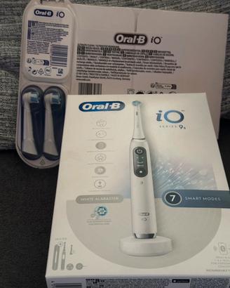 Oral-B iO Series 9s White + 10 Testine  - NUOVO