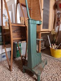 Imbottigliatrice per tappi di sughero