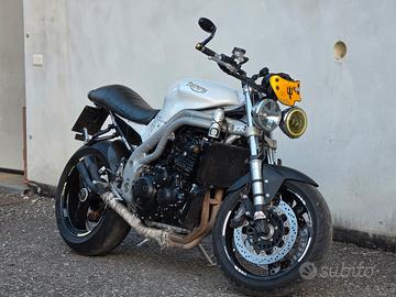 triumph speed triple 955i