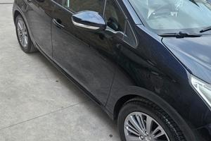 peugeot 208 blue hdi 75 5p