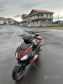 Aprilia sr Factory