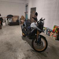 v strom 800 de accessoriata