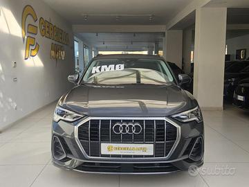 AUDI Q3 45 TFSI e S tronic Identity Sline da €49