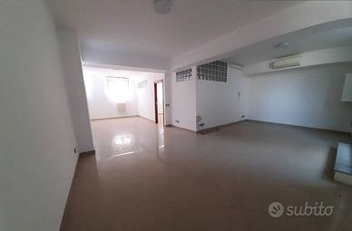 Immobile di 80 m² con 2 locali a Buccinasco