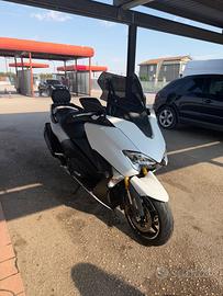Tmax 530 dx super accessoriato