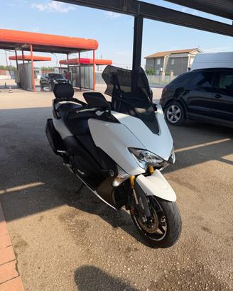 Tmax 530 dx super accessoriato