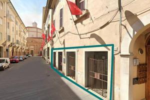 Immobile in asta di 320 m² con più di 5 locali a F