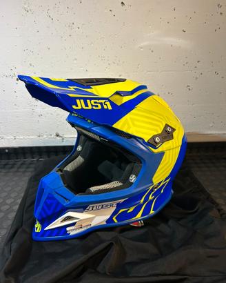 Casco Just1 j12