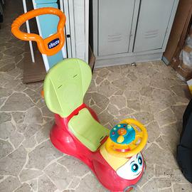 Macchina giocattolo bimbo