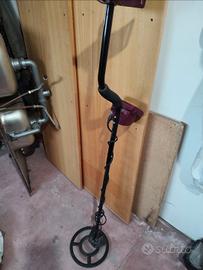 metal detector 