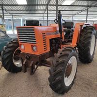 Trattore Fiat 570 dt gomme nuove perfetto