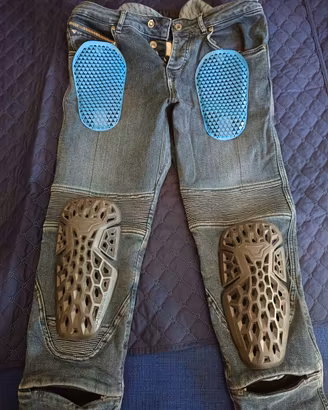 Jeans moto con protezioni