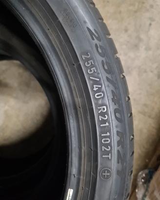 4 Pneumatici Estivi 21" Gomme Pirelli per VW ID.4
