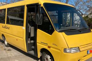 scuolabus iveco cacciamali