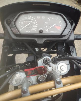 Honda dominator anno 2000 