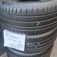 Pneumatici Hankook 255/45/19