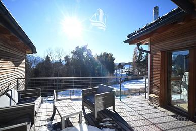 Curato bilocale con sala hobby e giardino a Renon