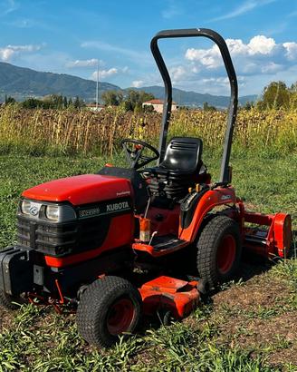 Trattore KUBOTA BX 2200