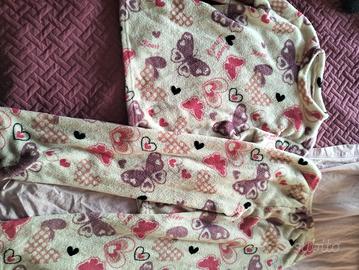 Pigiama bimba farfalle e cuori