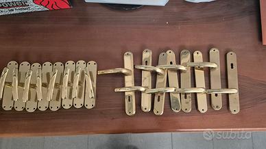 Maniglie cremonese ottone per finestre e porte