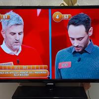 TV Samsung 32 pollici full hd decoder interno T2.