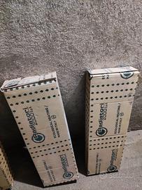 2 radiatori da 3 elementi, altezza 700.