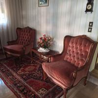 Coppia Poltrone con tavolino 