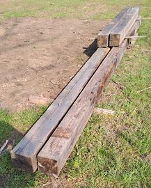 travi pali vecchi in legno