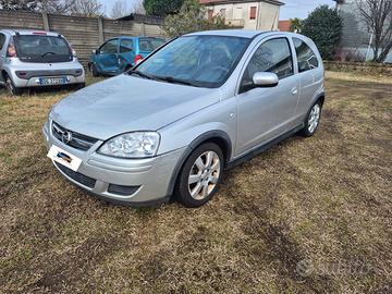 Opel Corsa 1.2i Twinport CAMBIO AUTOMATICO