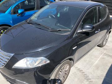 Lancia Y ypsilon ricambi Vari Esterni ed interni