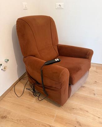 Poltrona relax e alza persona