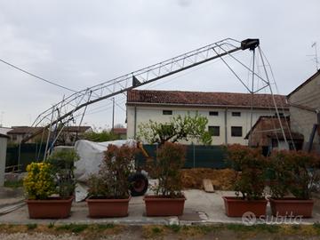 Autocaricante letame