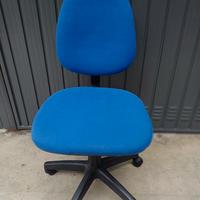 Sedia da ufficio blu