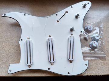 Battipenna Stratocaster PreCablato 3 HOT RAILS NEW
