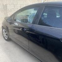 Porta anteriore sinistra Ford Fiesta 6 serie 2015