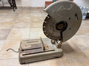 Troncatrice Makita 2414NB