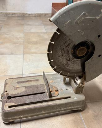Troncatrice Makita 2414NB