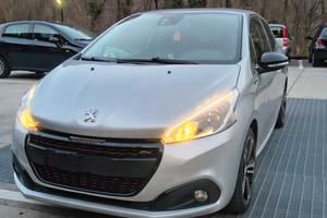 Peugeot 208 gt line 