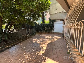 Via gaudiosi: nuda proprieta' con spazio esterno