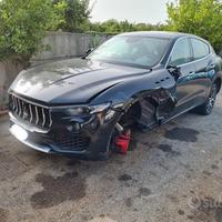 ricambi Maserati Levante motore diesel
