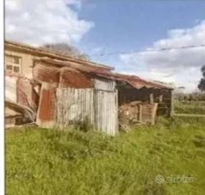 Immobile in asta di 104326 m² a Roccastrada - Vista 2