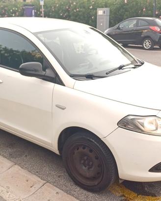 LANCIA YPSILON 0.9 TWINAIR 85 CV METANO ELEFANTINO