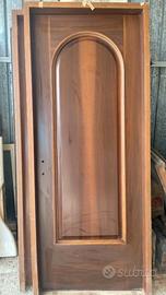 Porta in legno pregiato per interni/esterni